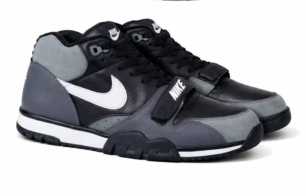 NIKE AIR TRAINER 2 , Full Leather. Size US 8