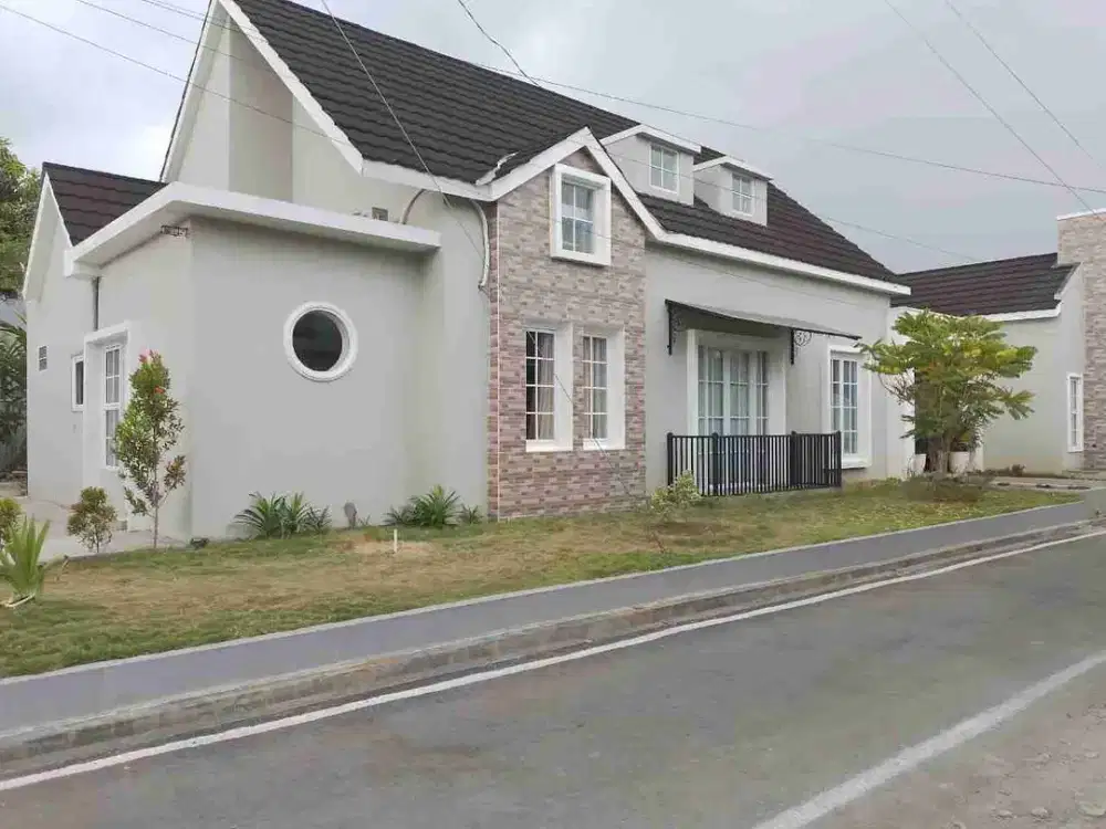 RUMAH MEWAH FULLY FURNISHED – LOKASI STRATEGIS DI PUSAT KERAMAIAN PURWOKERTO