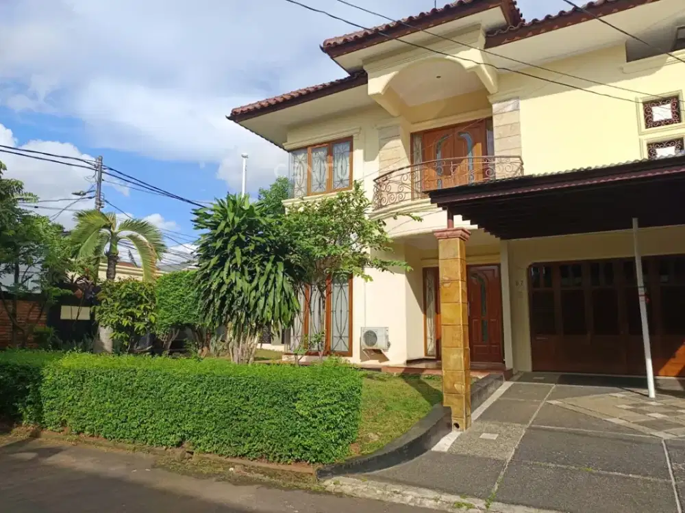 Dijual Rumah Klasik Nyaman Dan Asri Lingkungan Aman Nyaman Dalam Cluster Di Pejaten Jakarta Selatan