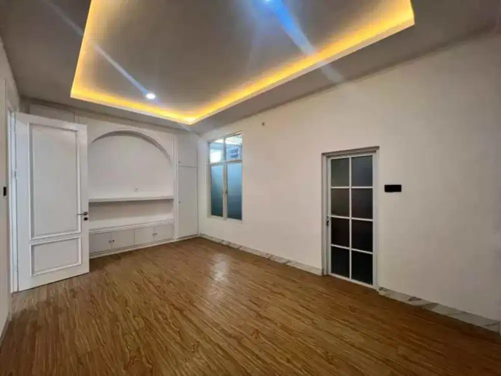 Rumah Taman Puspa Raya Citraland Surabaya Renovasi Total Spt Baru