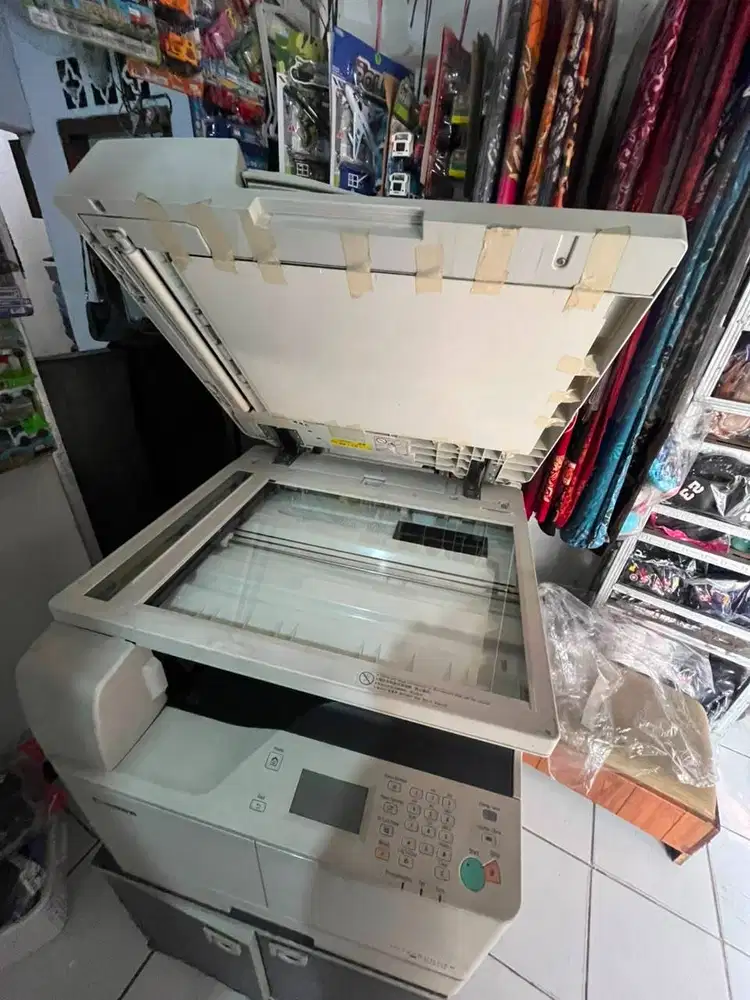 Jual Canon iR2004N A3 + ADF Scanner— Mati/As-Is, Nego