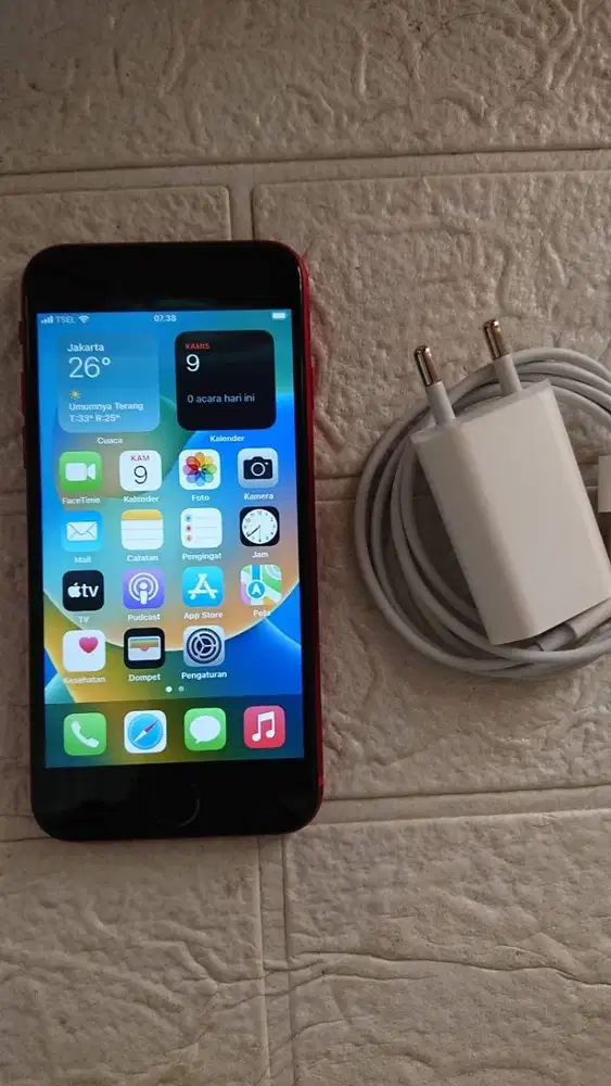 iPhone 8 64GB Ex iBox Sangat Mulus dan No Minus