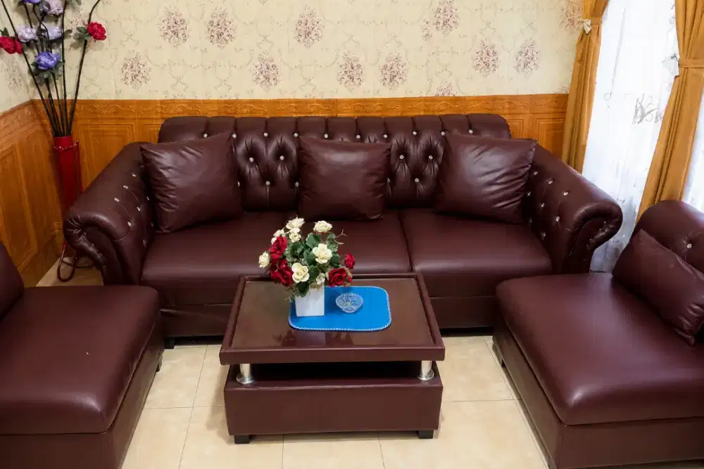 Sofa Tamu 3+1+1 + Meja Kondisi Bagus Nego