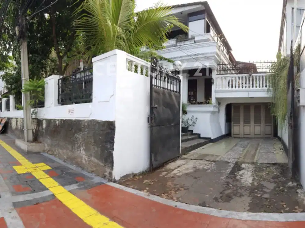 Dijual Rumah Bagus Nyaman Asri Lokasi Dan Akses Strategis Di Tebet Jakarta Selatan