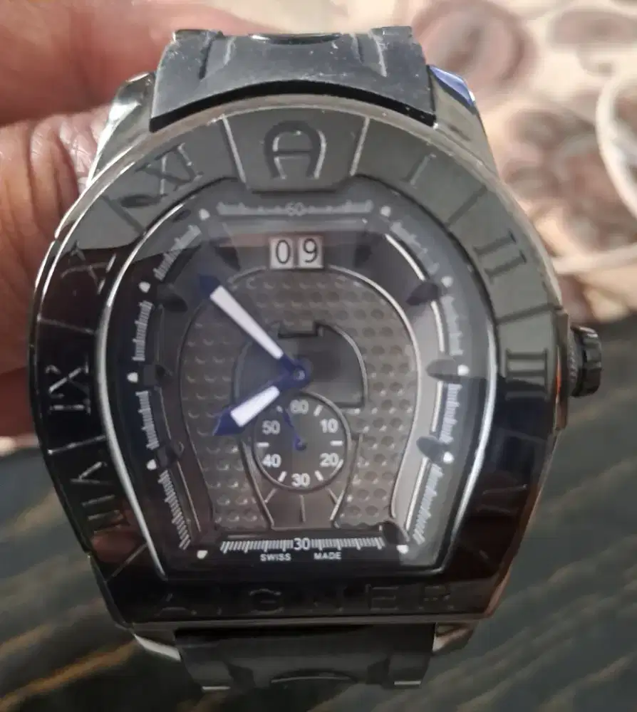 Di jual jam tangan AIGNER A 38100 hrg 3.750.000