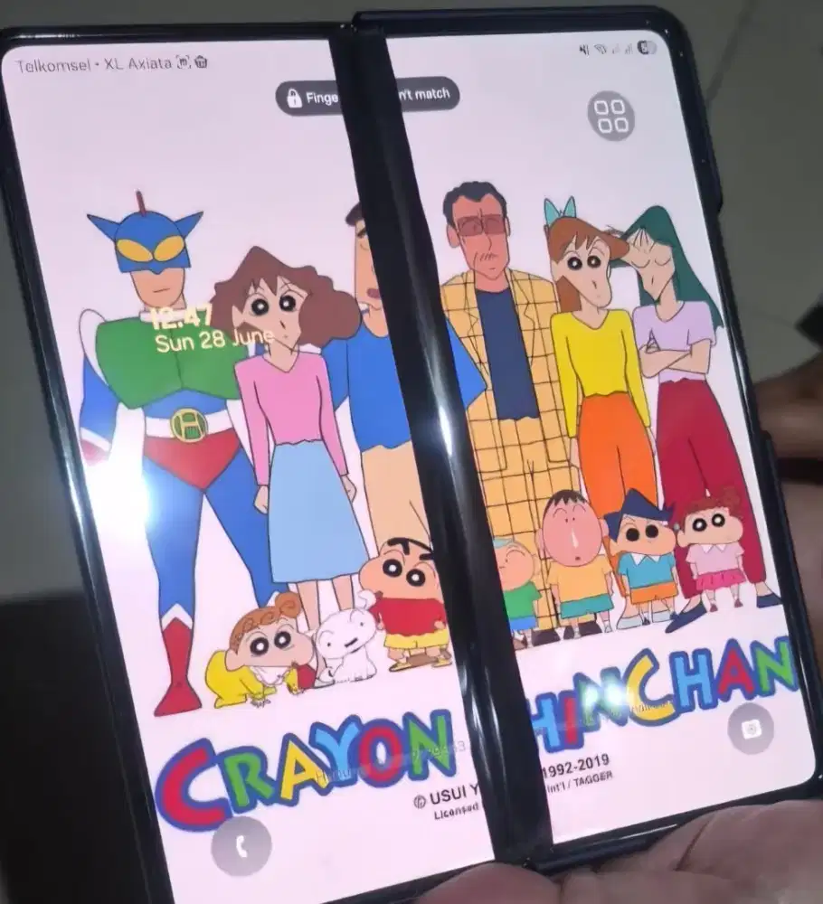 Samsung Fold 4 (Only HP) Kondisi Layar besar bagian tengah Hitam