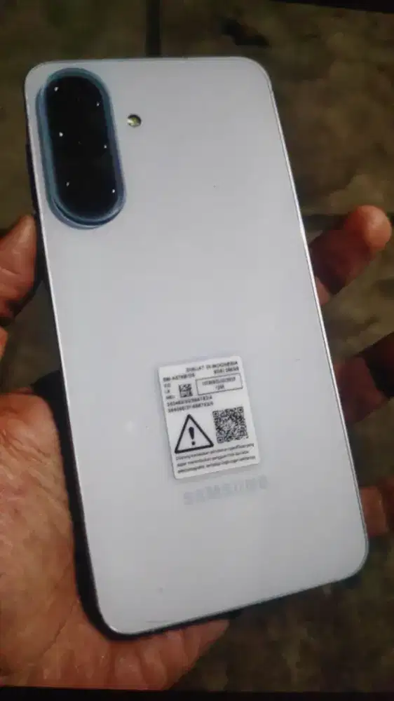 Samsung a57 8/256 like new tampa minus