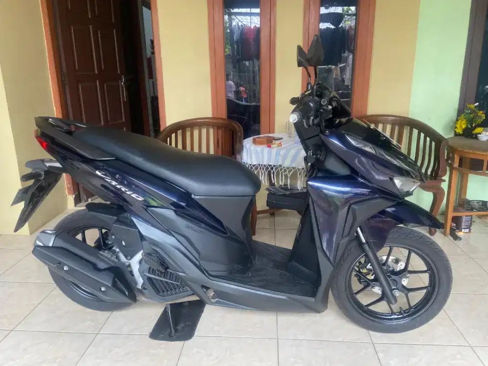 Vario ISS 125 thn 2022