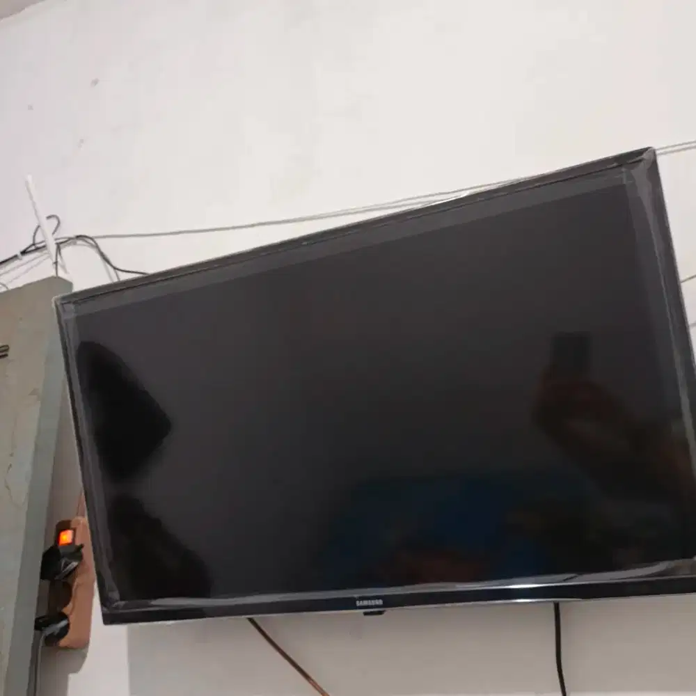 Dijual murah TV Samsung led 32 inch