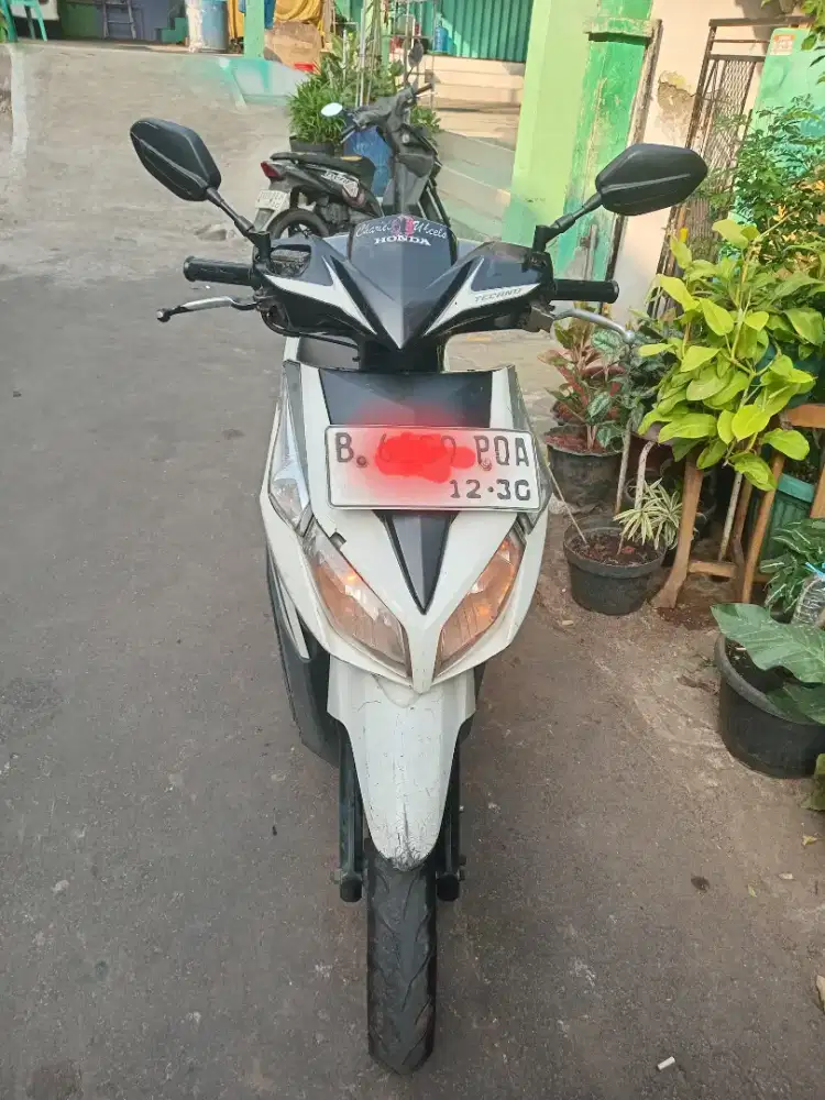 Jual Vario Tekno Karbu thn 2010
