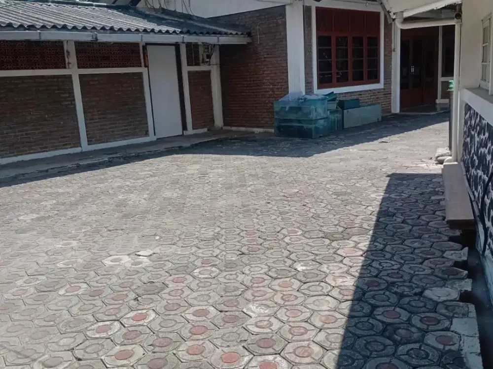 Ruang Usaha Jalan Riau Strategis Berbagai Usaha