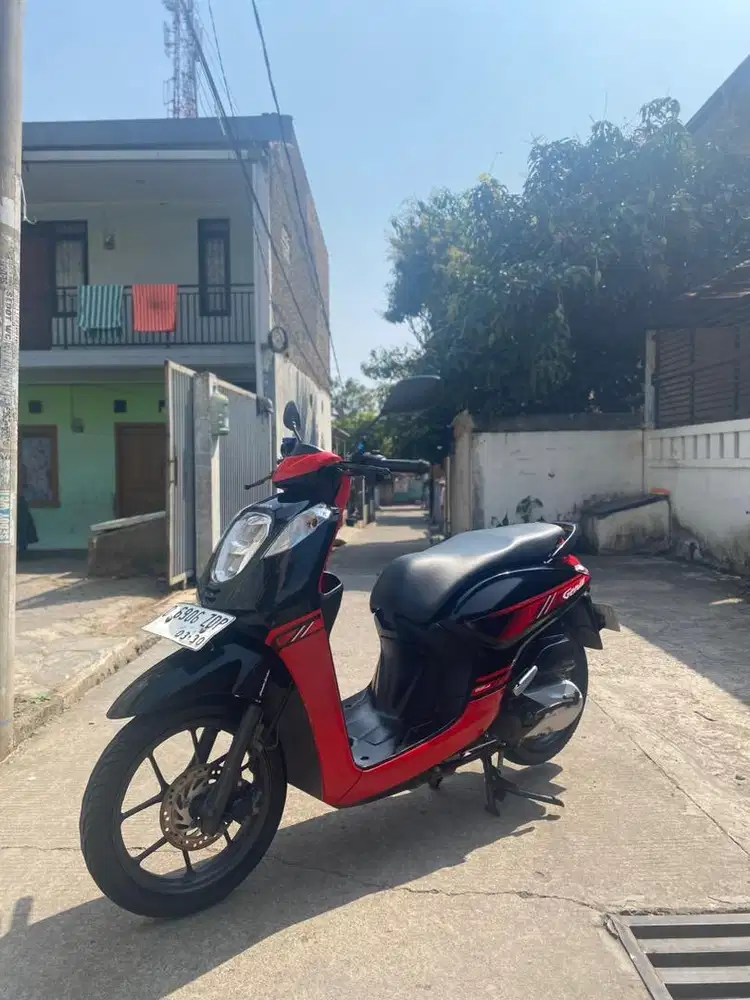 DIJUAL HONDA GENIO 2019 HITAM MERAH