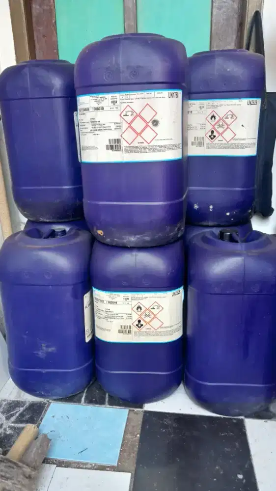 Jerigen panjang isi 35 liter