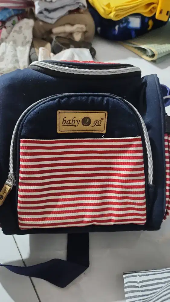 Diaper bag happy go like new