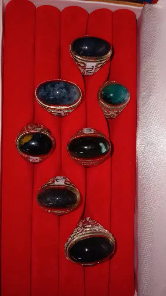 Batu cincin Bacan asli Natural