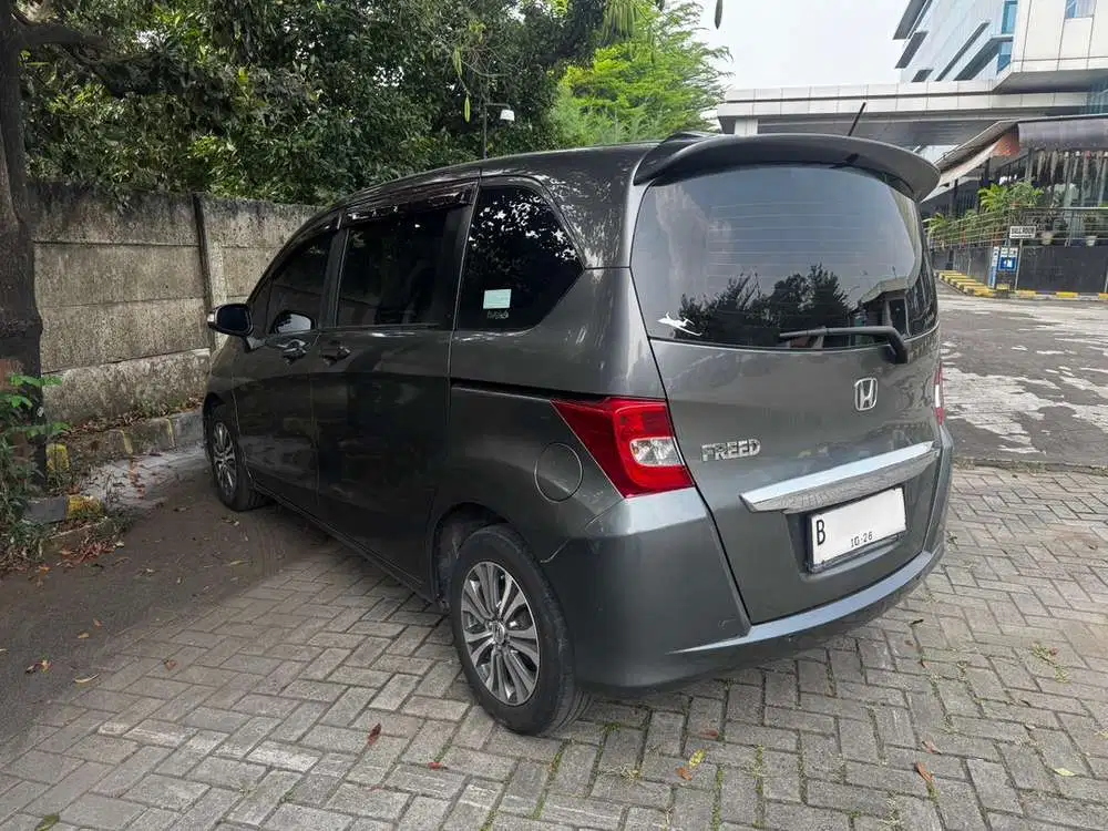 Honda Freed 2013 Bensin