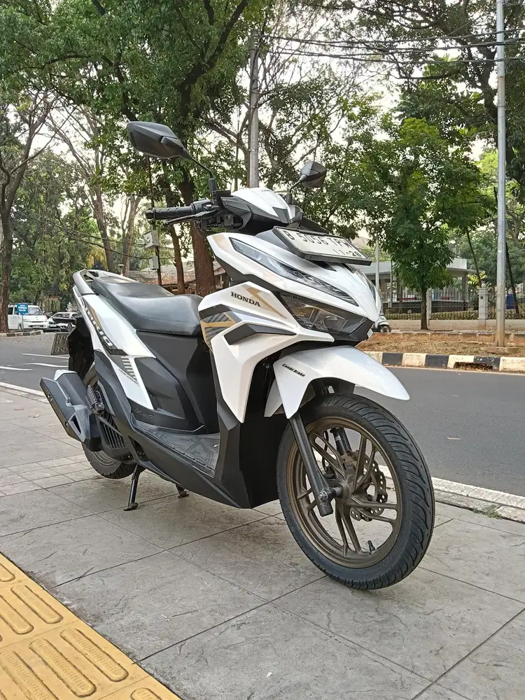 DP MINIM 2.500 CASH KREDIT NEW HONDA VARIO 125 KEYLESS THN 2023 PJK ON