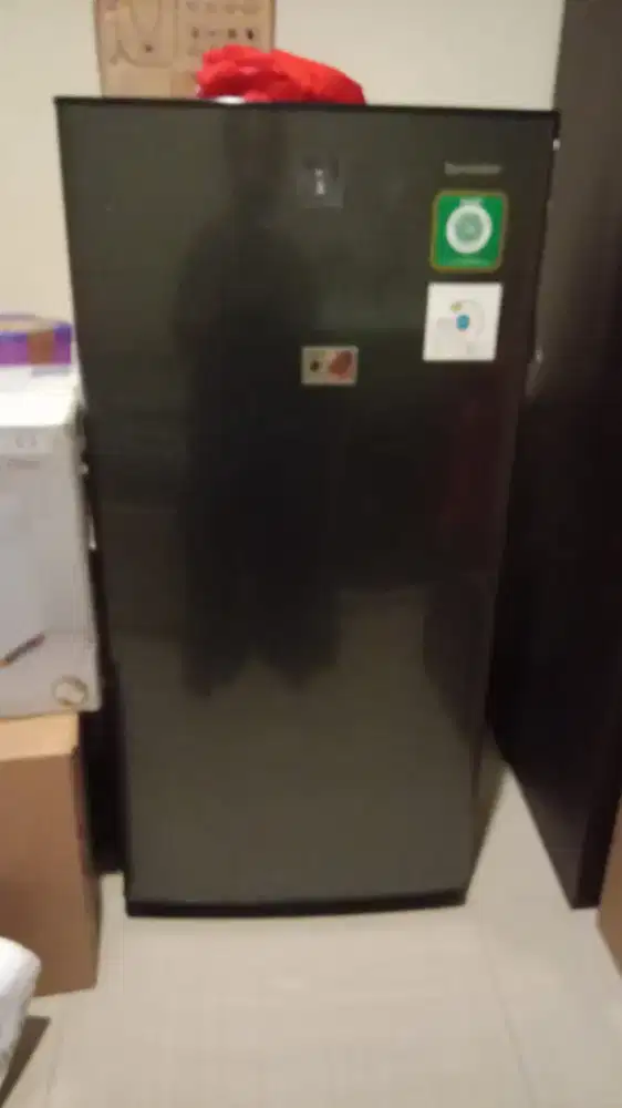 Kulkas 1 pintu Merk Aqua tahun 2024