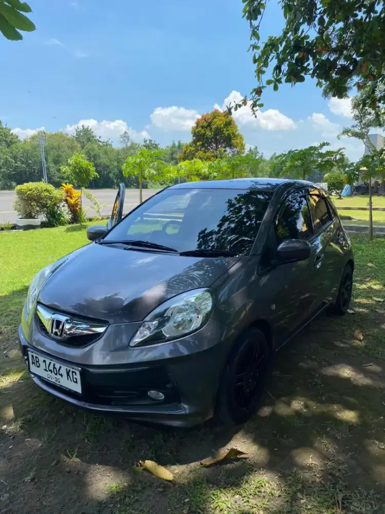 Honda Brio Type E MT Abu-Abu 2015
