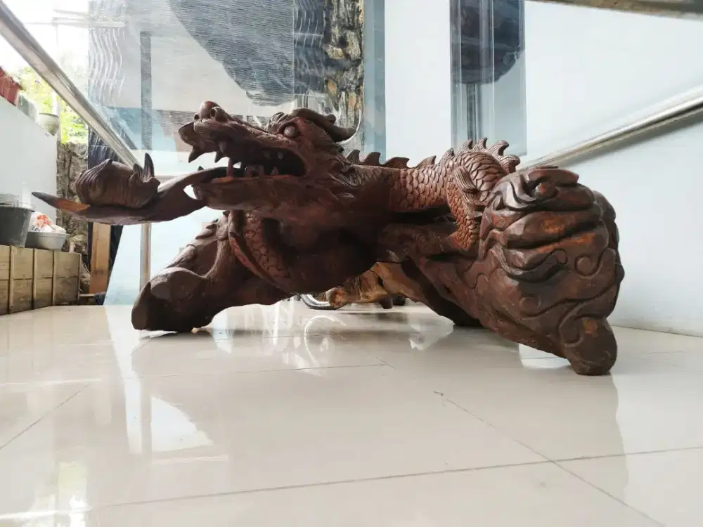 Ukiran Kayu Seni Jati Estetik Naga/Liong