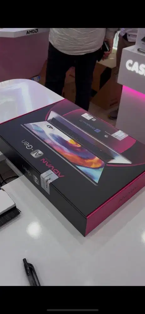 Advan AI Gen Ryzen 7 Second 16/512GB