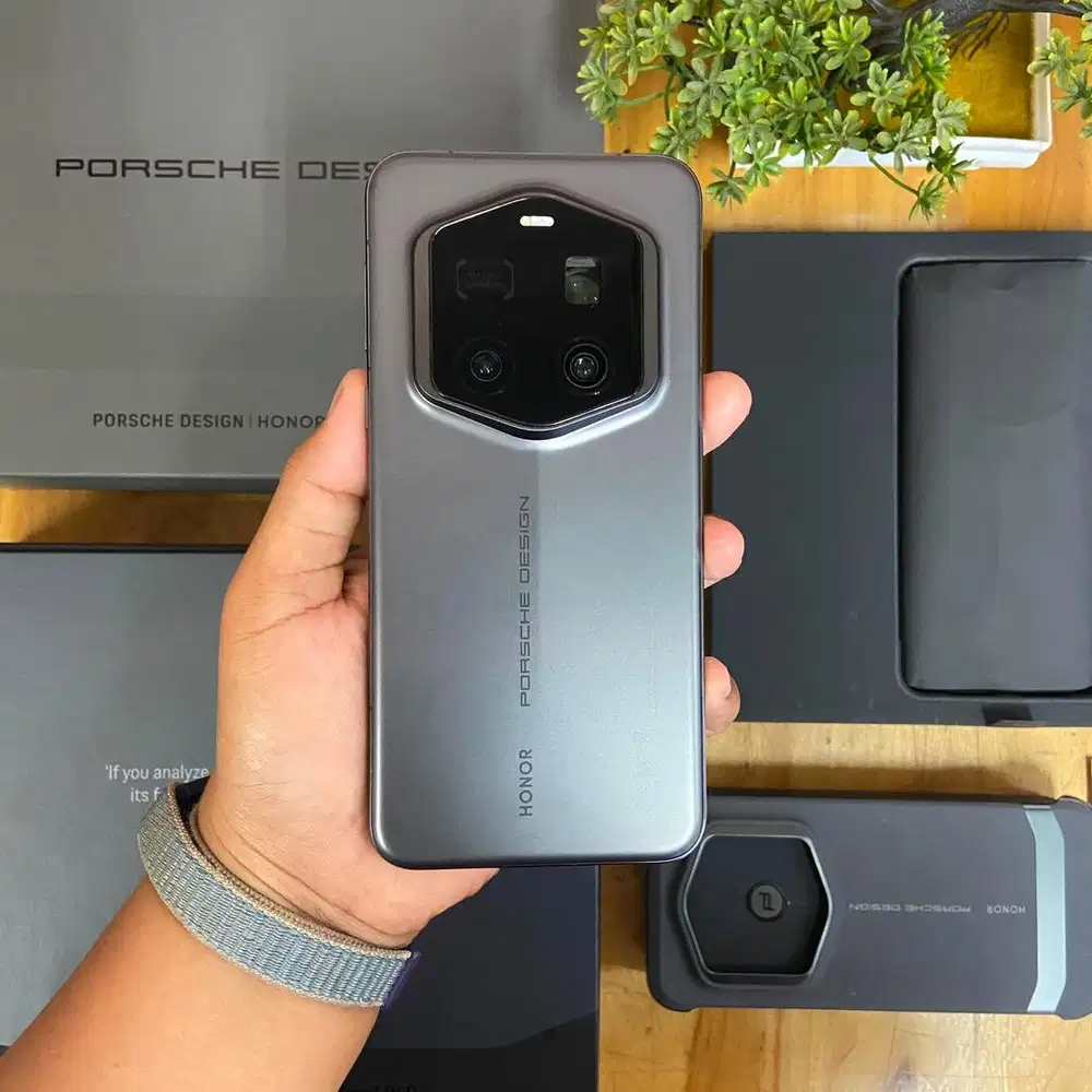 Honor Magic 7 RSR Porsche Design 5G 24/1TB Global Version Agate gray