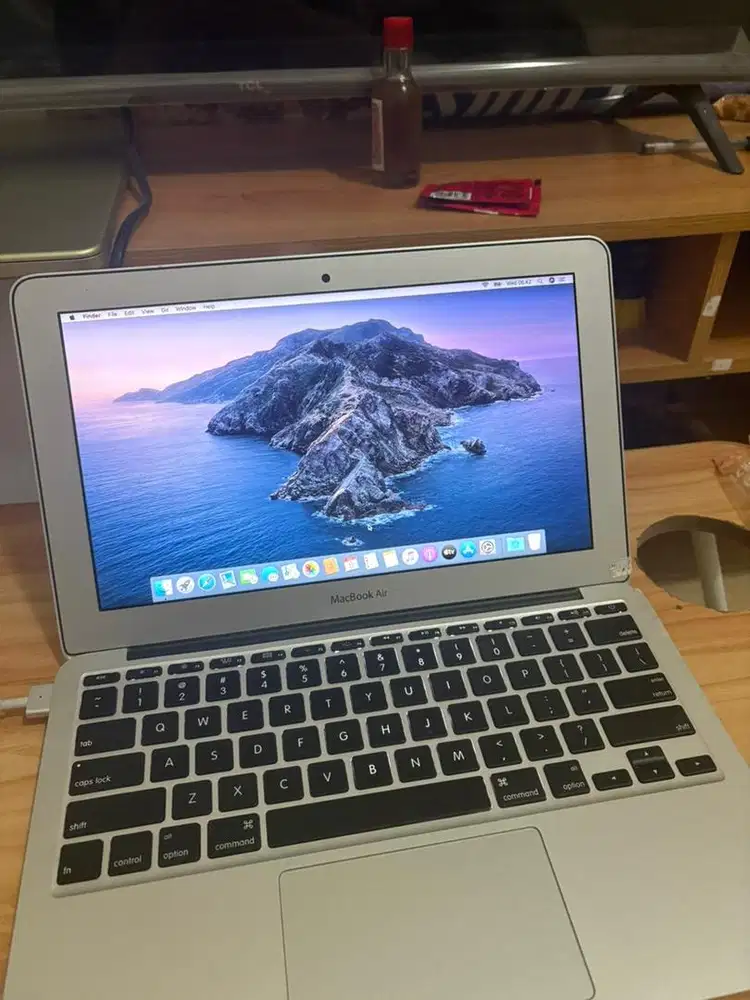 MacBook Air 11” Early 2014 | i5 | RAM 4GB | SSD | Battery Normal
