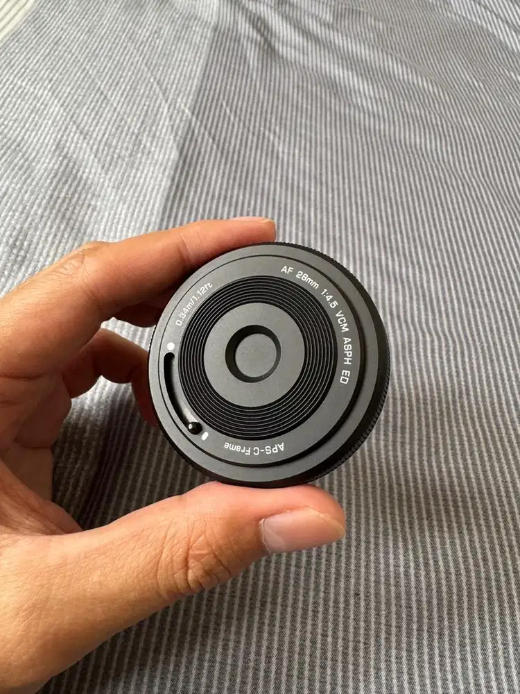 Dijual Lensa Viltrox APSC AF 28mm F4.5 Fujifilm (Garansi Resmi)