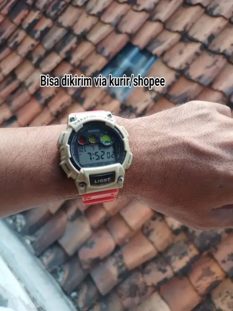 Jam tangan casio W 735H