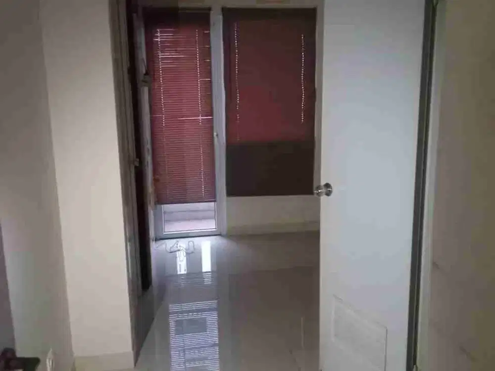 Apartemen Green Pramuka City Murah Atas Mall Siap Huni...