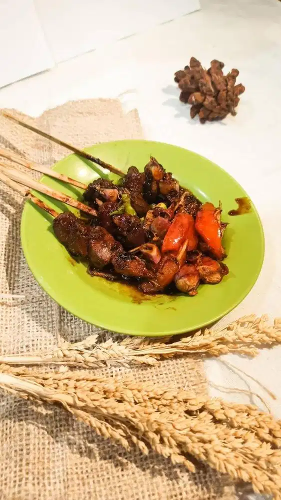 Di cari karyawan restoran sate madura