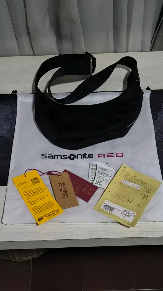 Original SAMSONITE RED Nylon Flotta Mini Hobo Bag