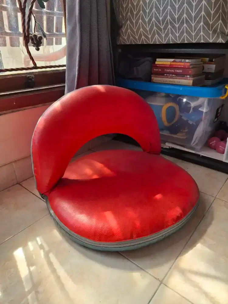 Kursi sofa bawah lesehan lipat sandaran recline