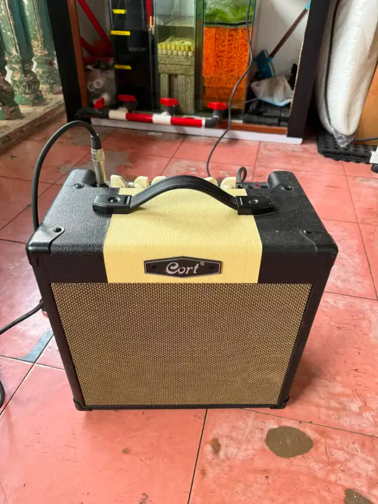 Ampli cort CM15R