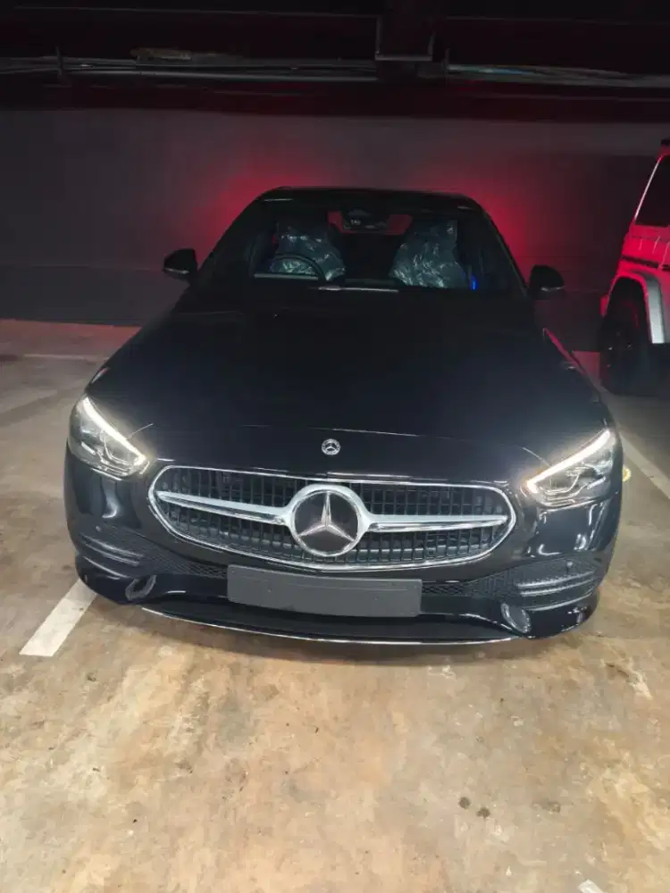 Mercedes Benz C200 Advangarde 2024
