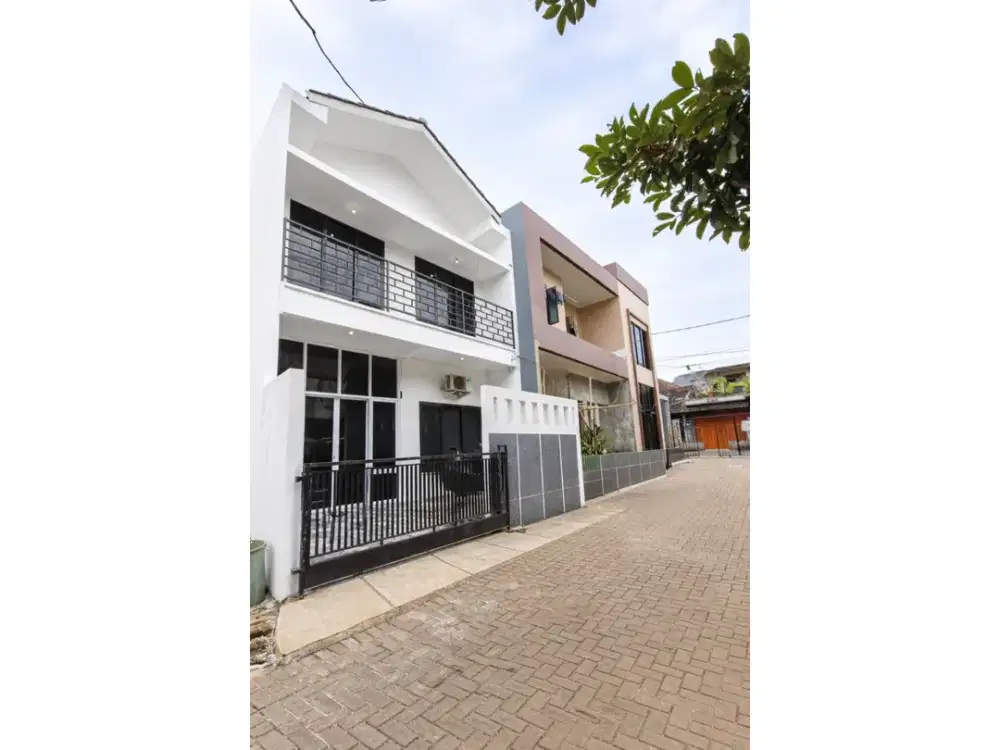 Rumah 2 Lantai Siap Huni Pondok Kelapa Duren Sawit – Dekat LRT, Bebas Banjir! 391