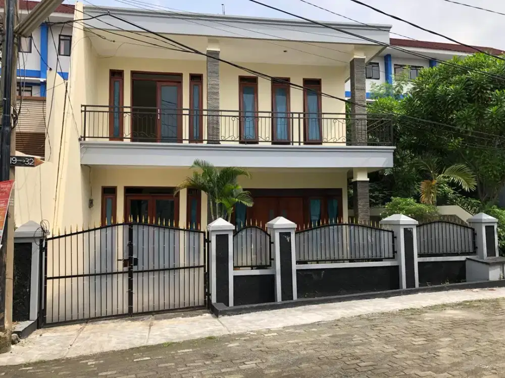 RUMAH LUAS 2 LANTAI HARGA 2 M-AN DI BATU AMPAR CONDET, JAKARTA TIMUR - SHM & IMB! Z125