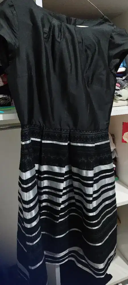Merk MiNimal dress remaja