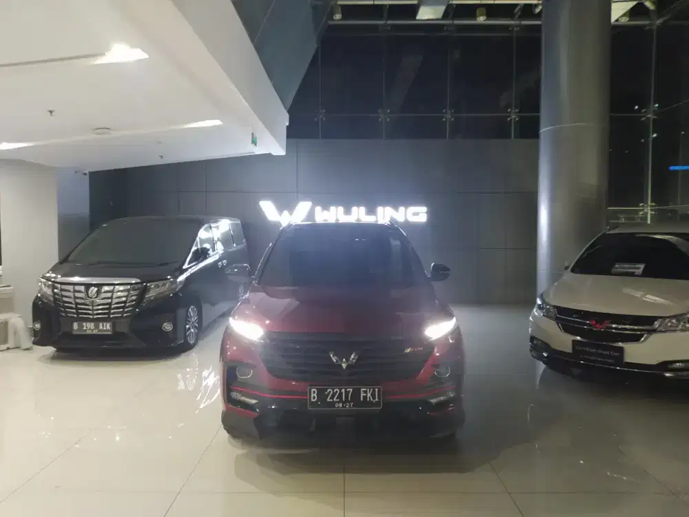 Wuling almaz RS pro merah 2020