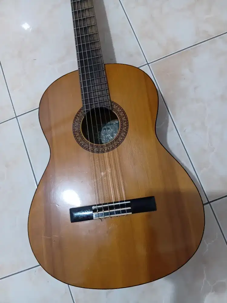 GITAR Kayu manual