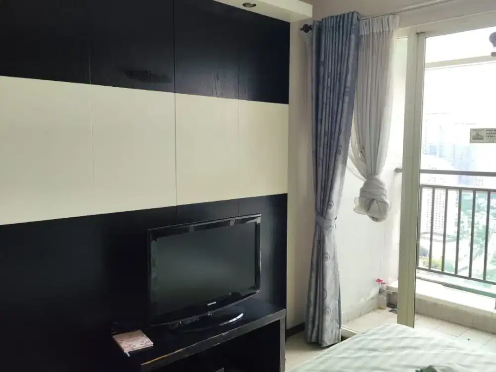 Disewakan Apartement Thamrin Residence Unit Premiere 2BR Furnished View Full