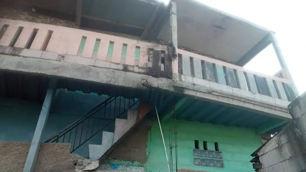 Dijual Rumah Murah 2 lantai di bawah 200jt