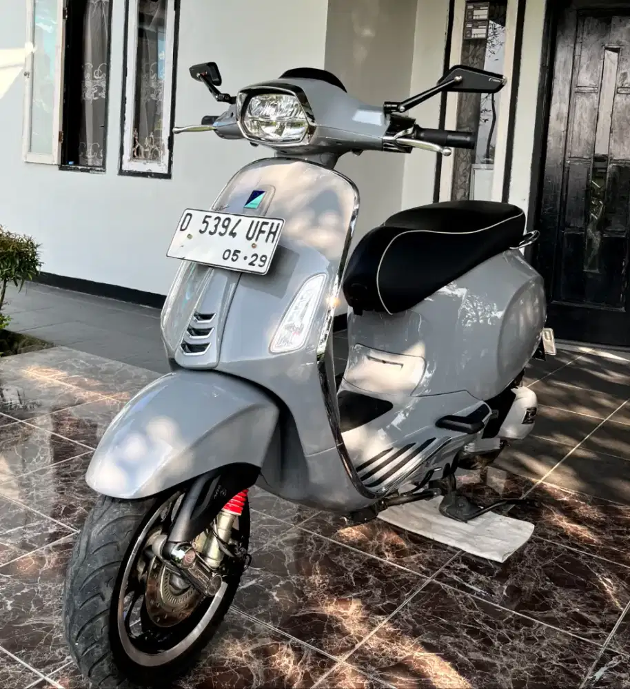 VESPA SPRINT 150 I-GET ABS (2024) - Grey Materia