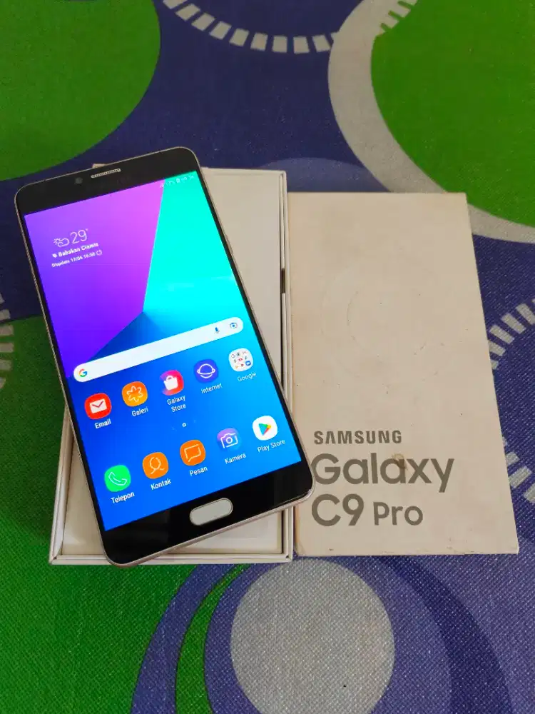 Samsung C9 Pro 6/64 Mulus Fullset