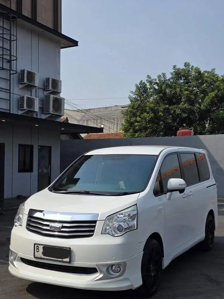 nav1 v limited 2013 automatic