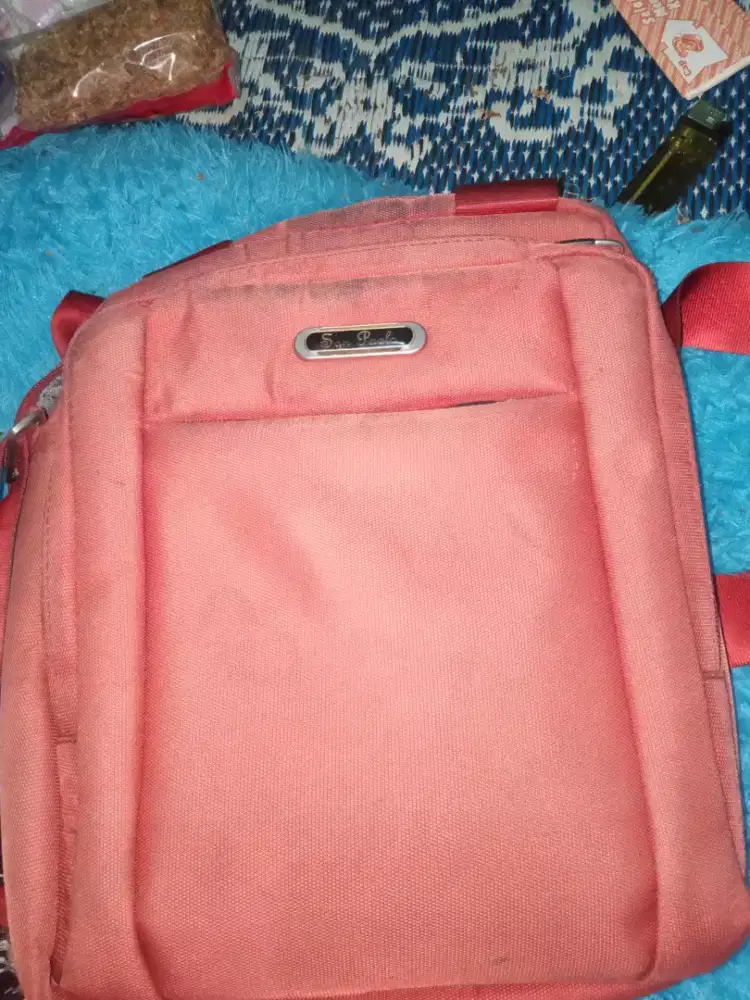 Tas selempang sanpaolo