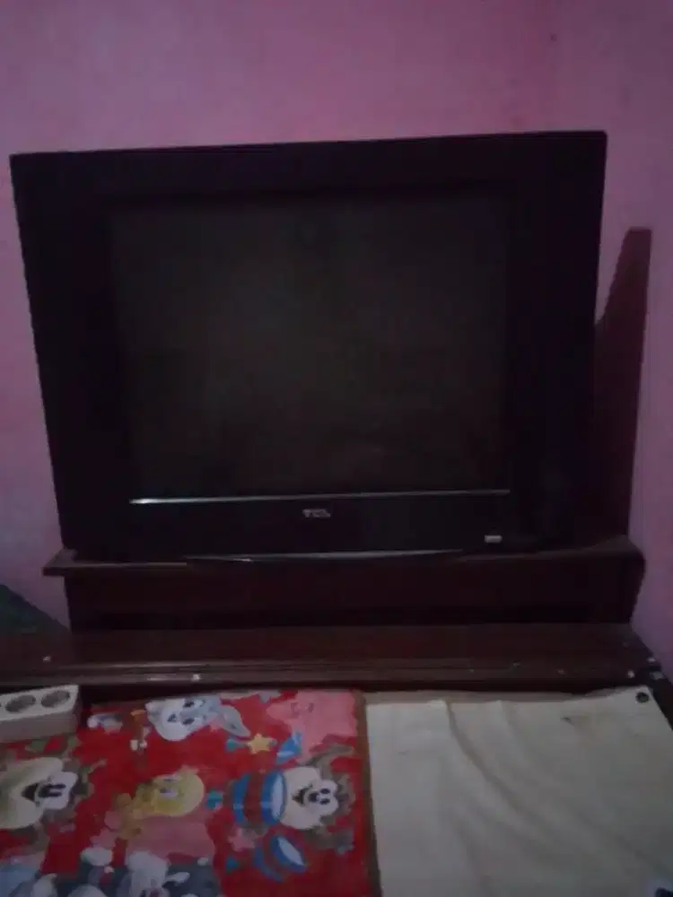 Jual saja tv 32inc merk TCL