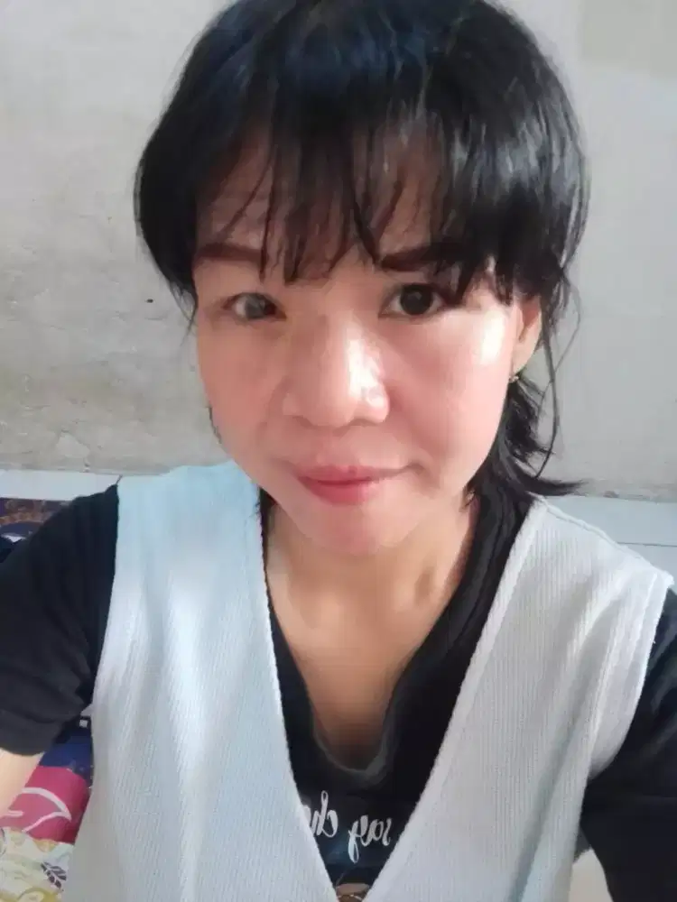 Mencari pekerjaan pengalaman ART, Momong anak, SPG.laudry, kantin