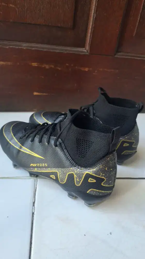 Sepatu Bola anak