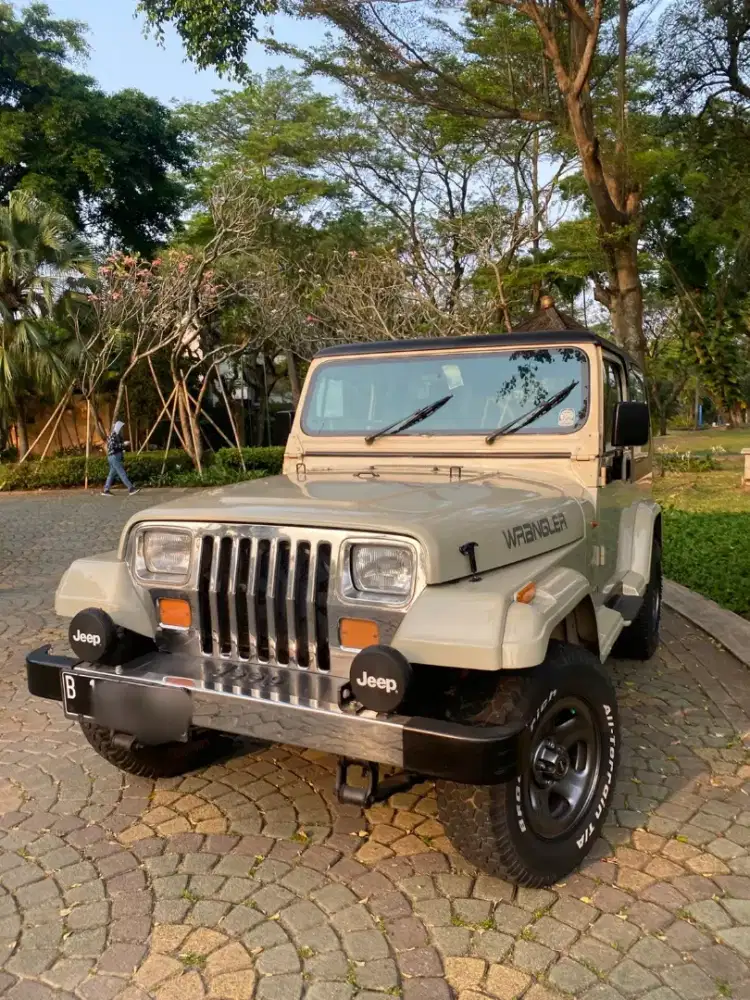 Jeep wrangler 4.0 Yj at 1995 bensin km. 86rb